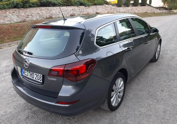 Opel Astra cena 27999 przebieg: 186900, rok produkcji 2011 z Kolbuszowa małe 529